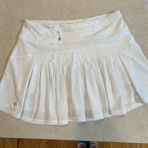 Lululemon white skirt